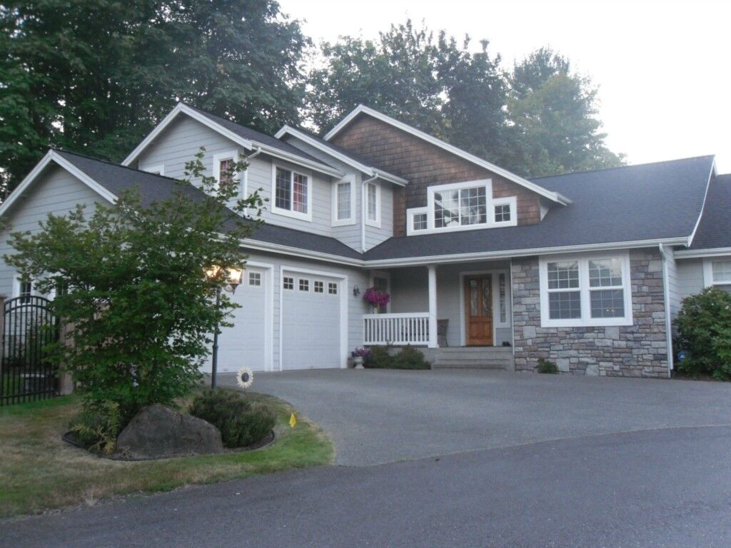 Property Photo: 2802 Tracyton Beach Rd WA 98310
