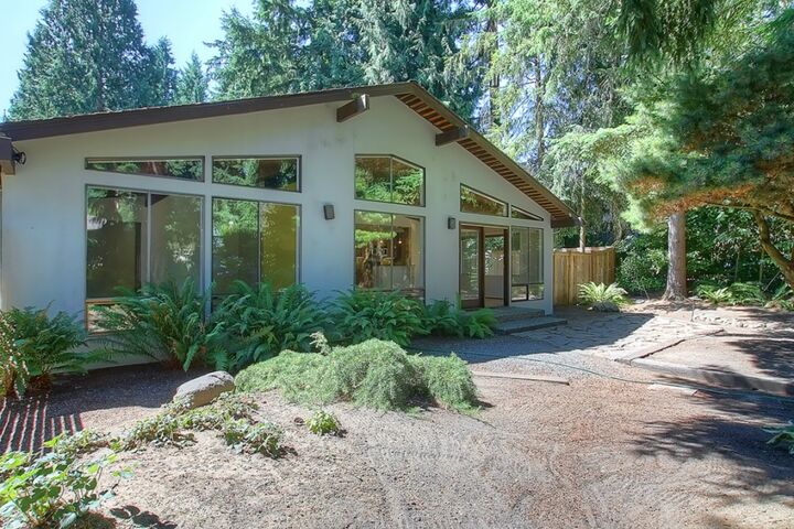 12959 74th Ave NE  Kirkland WA 98034 photo