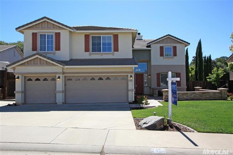 Property Photo:  2454 Summer Dr  CA 95762 