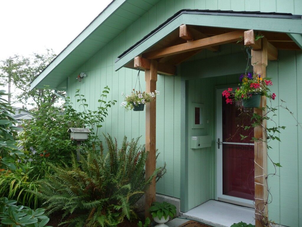 Property Photo: 1215 11th St WA 98221
