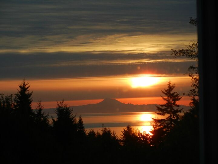 Property Photo: 1664 Freshwater Bay Rd WA 98363