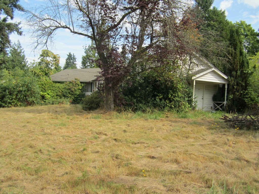 Property Photo: 7805 22nd Place SE WA 98040