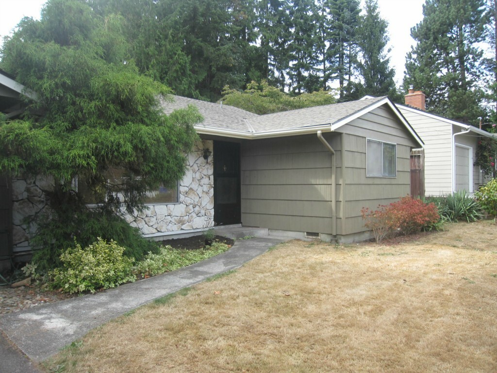 Property Photo:  19905 30th Ave NE  WA 98155 