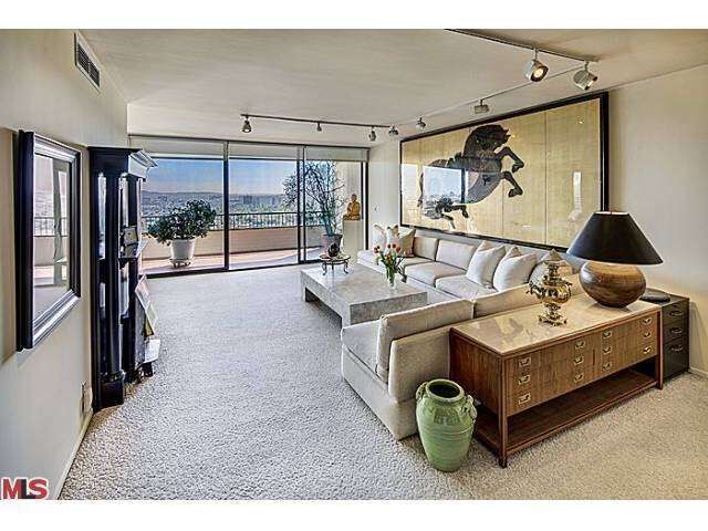 Property Photo: 1100 Alta Loma Rd 1407 CA 90069