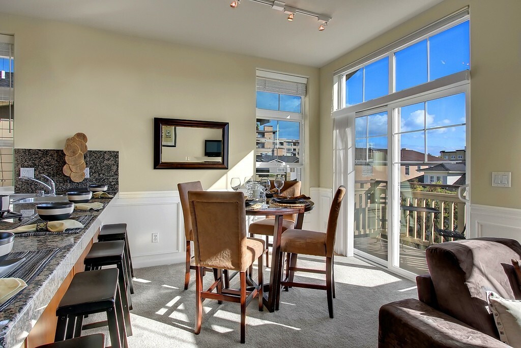 Property Photo:  2433 NW 59th St 302  WA 98107 