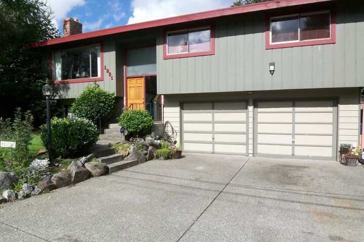 1231 119th Place SE  Everett WA 98208 photo