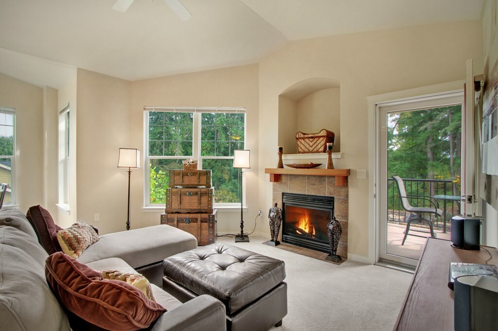 Property Photo:  4311 Issaquah Pine Lake Rd SE 1103  WA 98075 