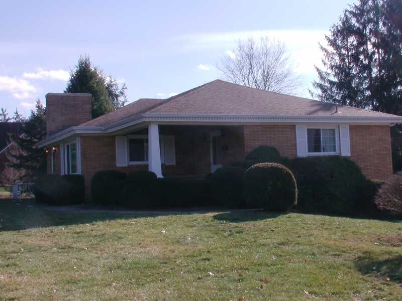 Property Photo:  6095 Shady  PA 15332 