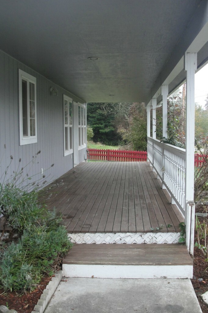 Property Photo:  1197 Dewey Dr  WA 98239 