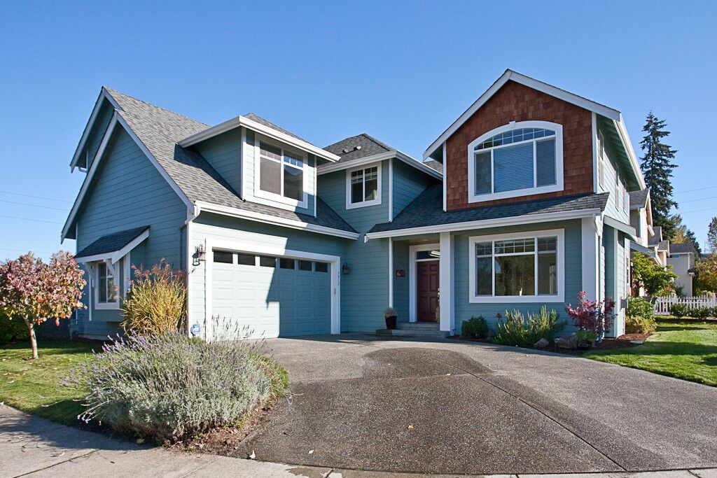 Property Photo: 7912 NE 184th St WA 98028