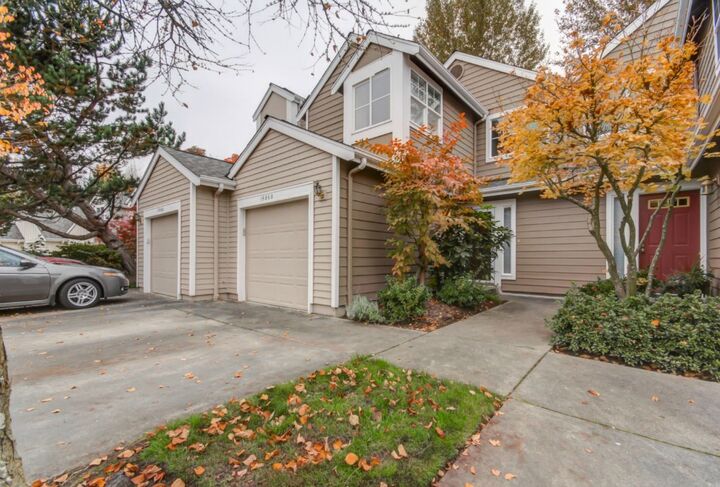Property Photo: 15868 NE 93rd Way WA 98052