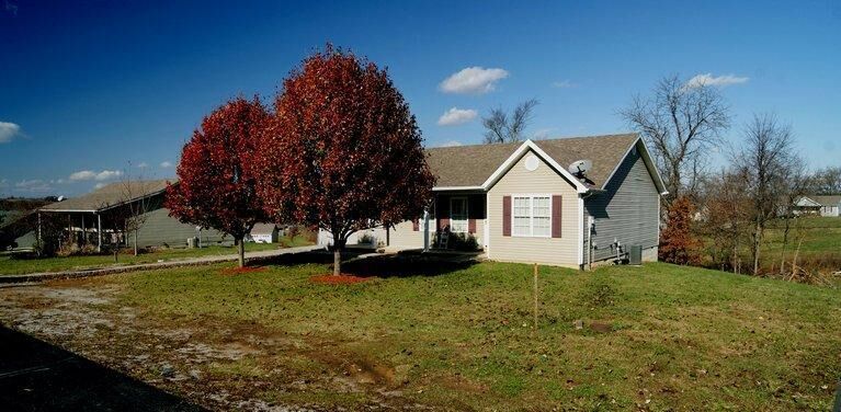 Property Photo:  226 Tanner Circle  KY 40484 