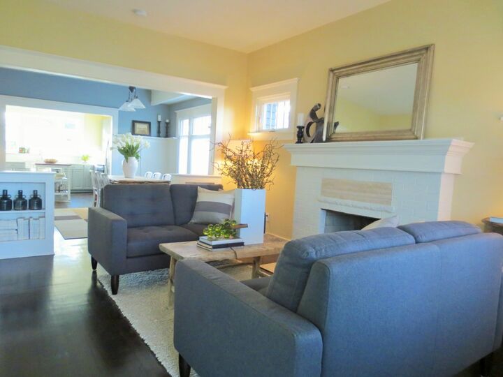 Property Photo:  3305 19th Ave S  WA 98144 