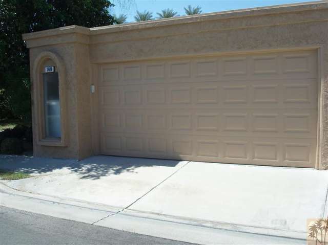 Property Photo: 44149 Elba Court CA 92260