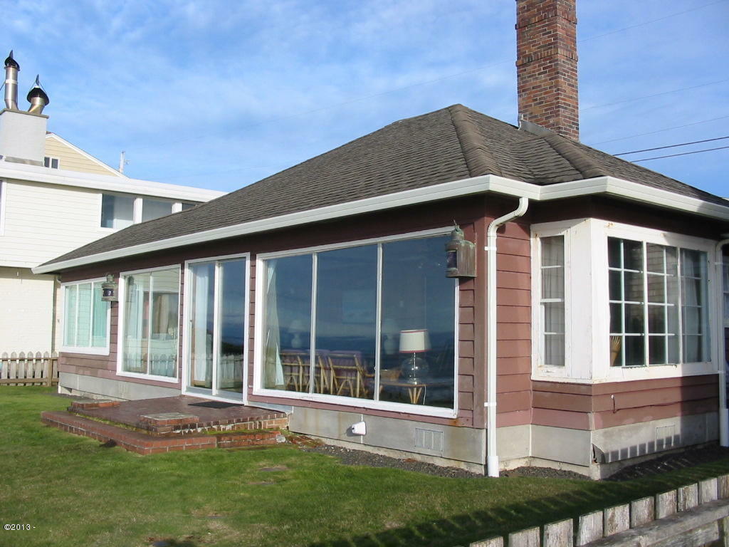 Property Photo:  3539 NW Jetty Avenue  OR 97367 