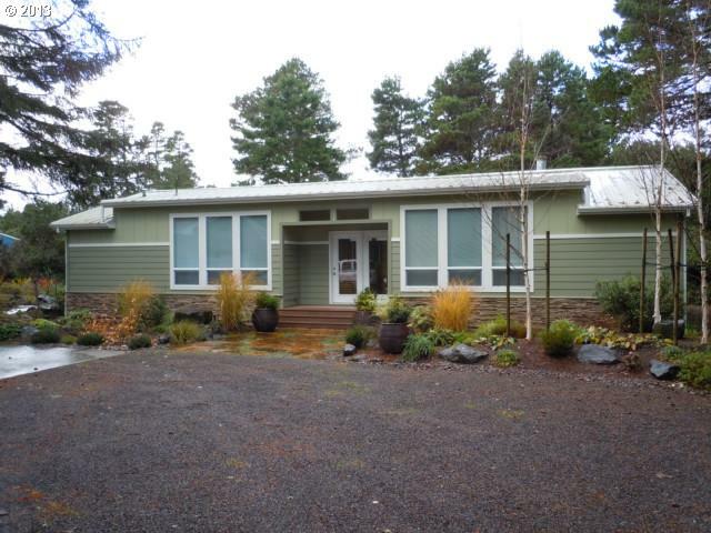 Property Photo:  4814 Seapine Dr  OR 97439 