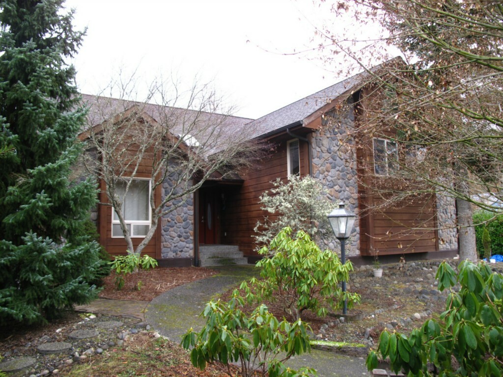 Property Photo:  223 Mt Pleasant Estates Rd  WA 98362 