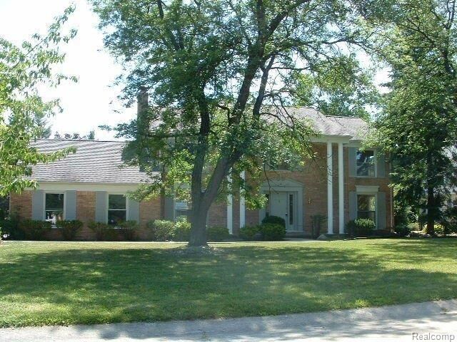 Property Photo:  4133 Saddle Lane  MI 48322 