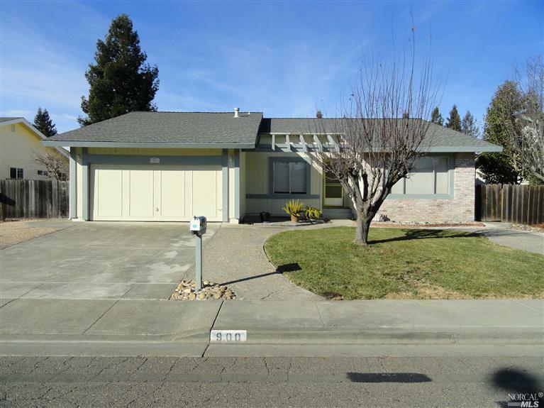 Property Photo:  900 Hudis Street  CA 94928 