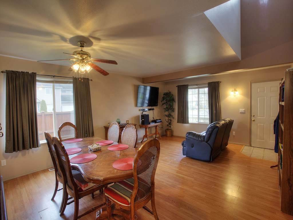 Property Photo: 9202 150th St E WA 98375