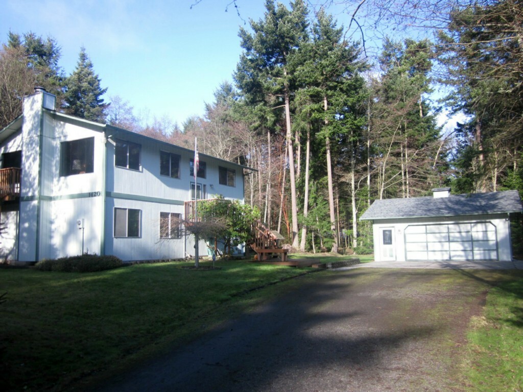 Property Photo:  1420 Native St  WA 98277 