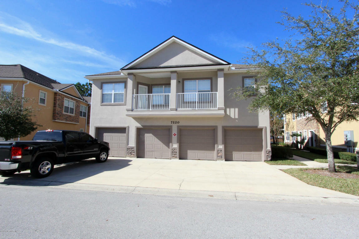 Property Photo: 7220 Deerfoot Point Circle 1 FL 32256
