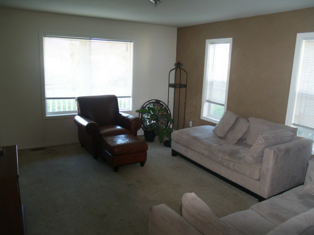 Property Photo:  2104 Ellis St  WA 98225 