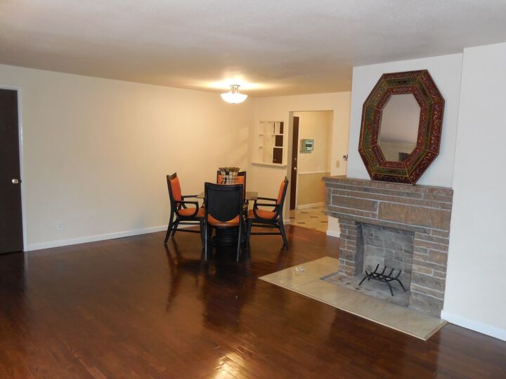 Property Photo: 1645 N 190th St WA 98133