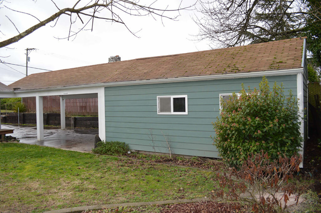 Property Photo:  707 112th St S  WA 98444 