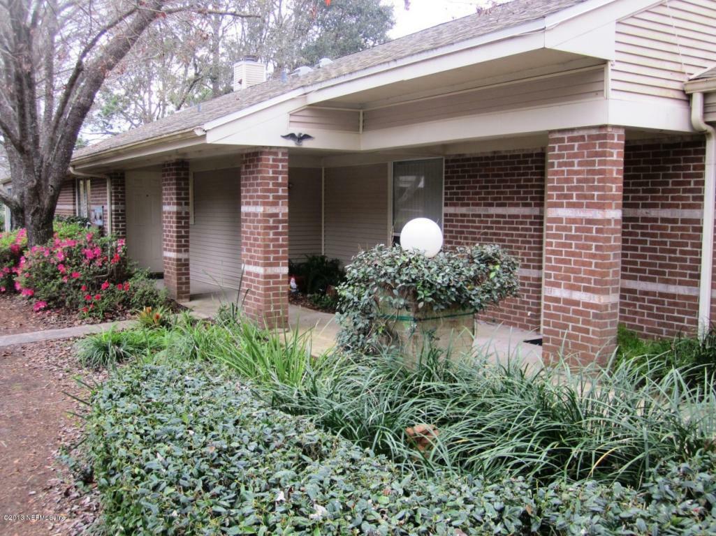 Property Photo:  4542 Middleton Park Circle E  FL  