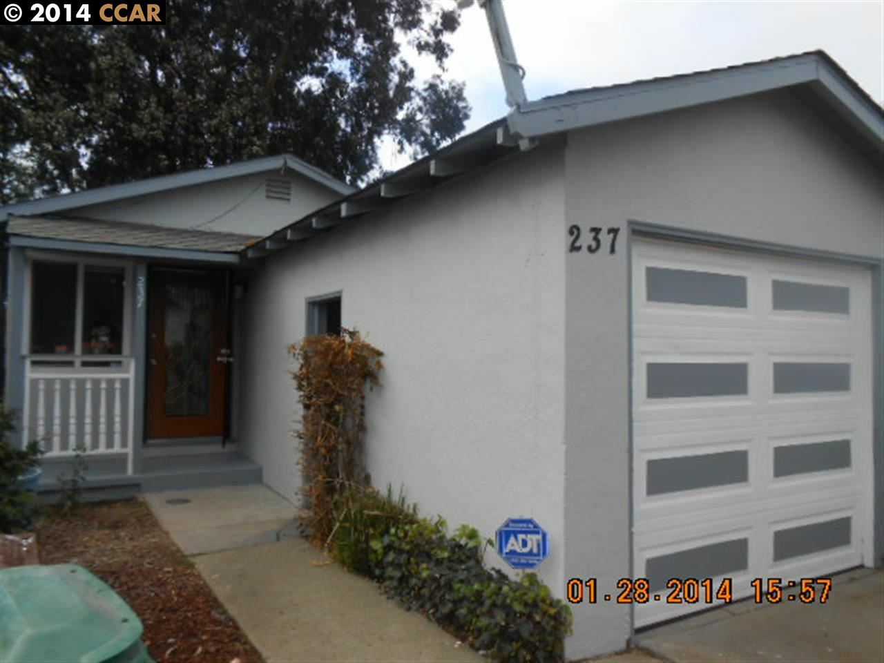 Property Photo:  237 7th S St  CA 94804 