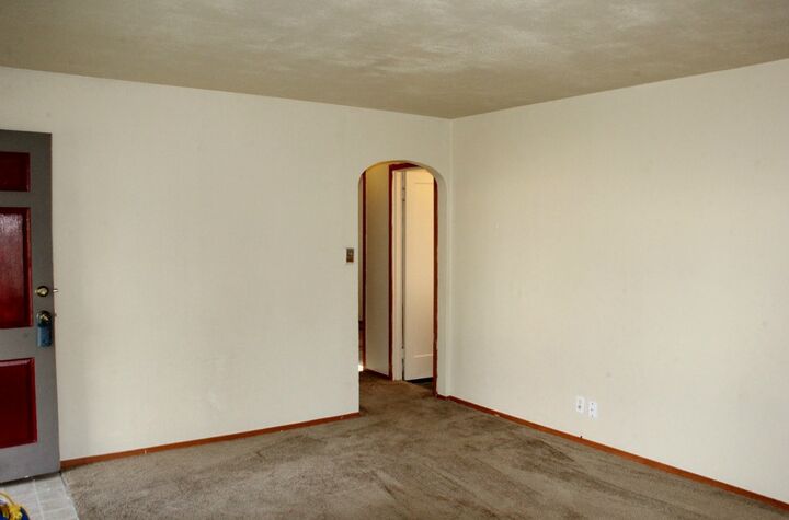 Property Photo:  822 Lafayette St S  WA 98444 
