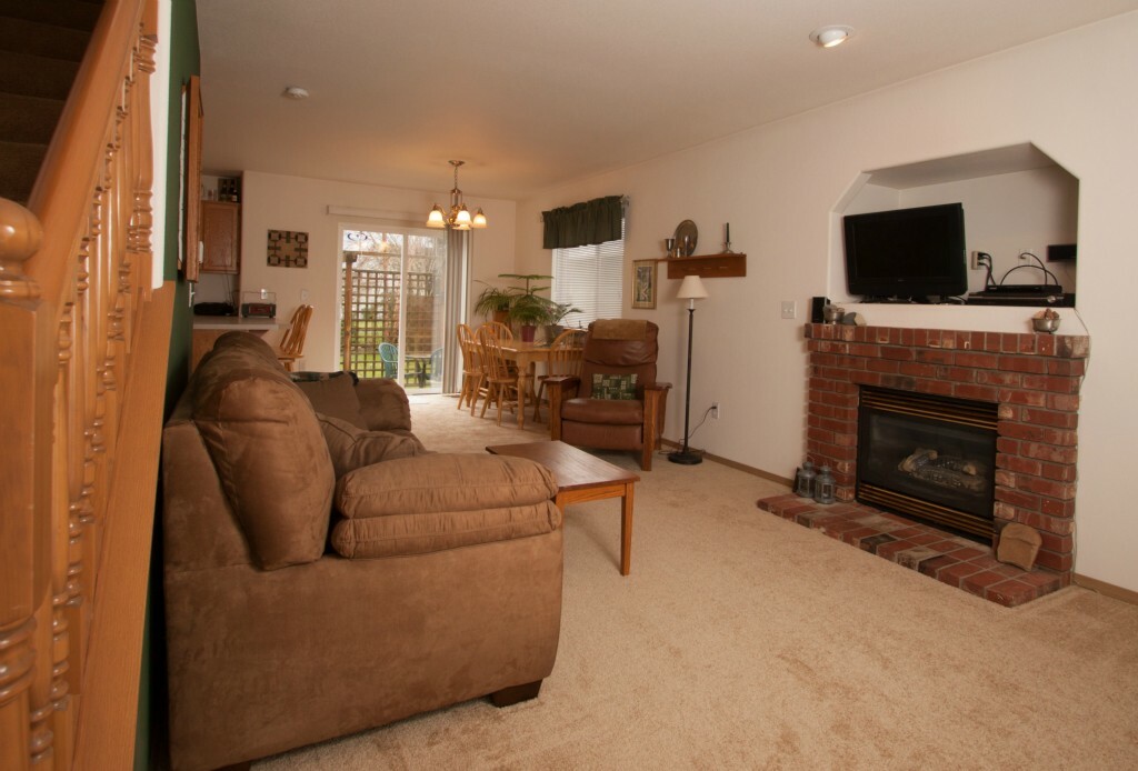 Property Photo: 18301 108th St Ct E WA 98391