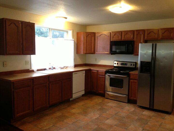 Property Photo: 221 S Baker Street WA 98273