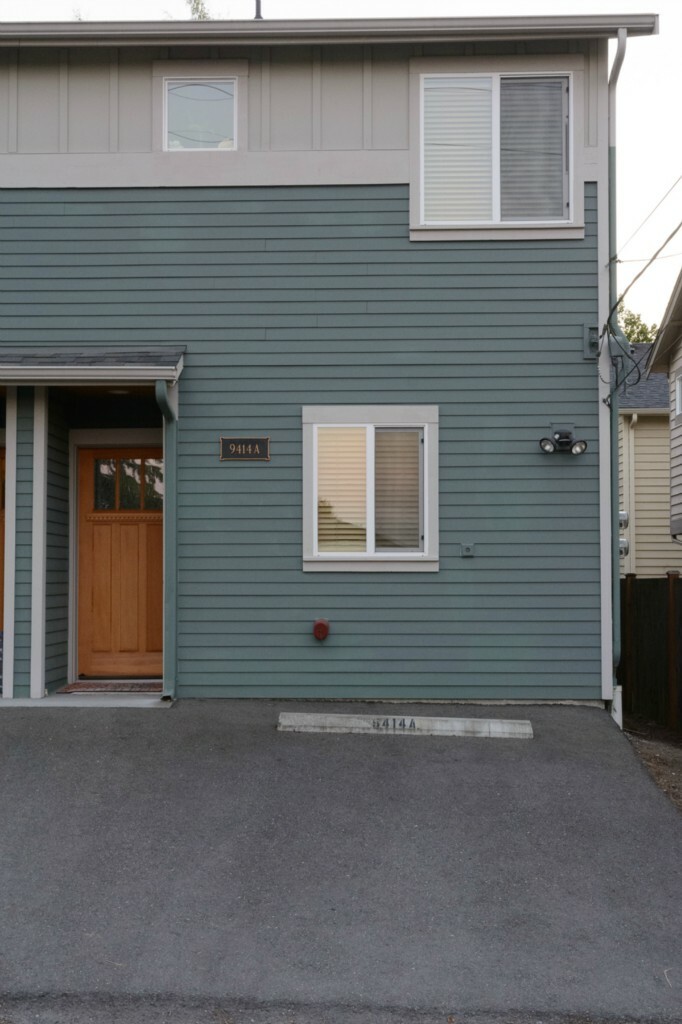 Property Photo:  9414 35th Avenue SW A  WA 98126 