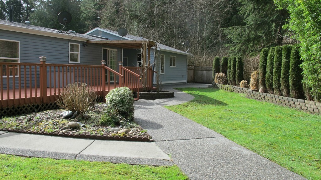 Property Photo:  594 W Cross Island Road  WA 98282 