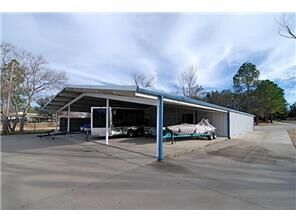 Property Photo: 1710 Island Village Court TX 76048