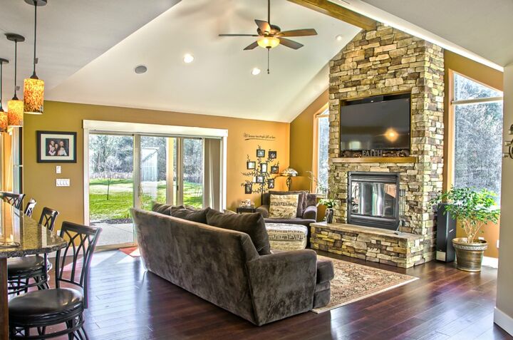 Property Photo:  2865 Whitewood Drive  WA 98240 