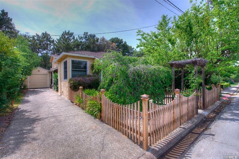 Property Photo:  15 Midway Road  CA 94939 