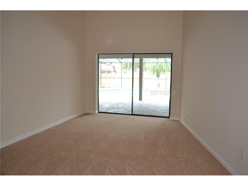 Property Photo:  3051 Avalon Terrace Drive  FL 33596 