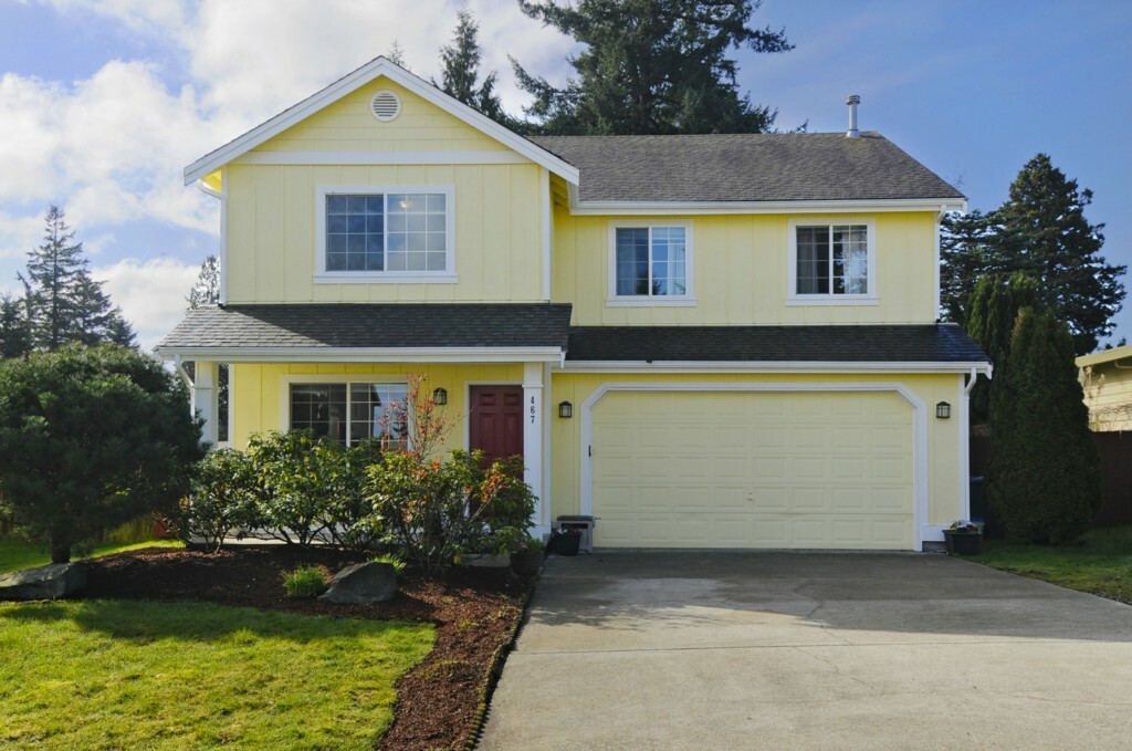 Property Photo:  467 S 190th St  WA 98148 