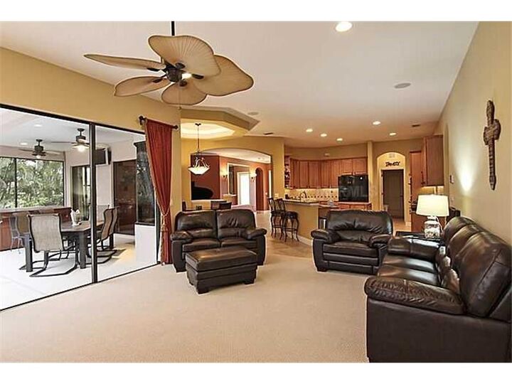 Property Photo:  6627 Chickadee Lane  FL 34202 