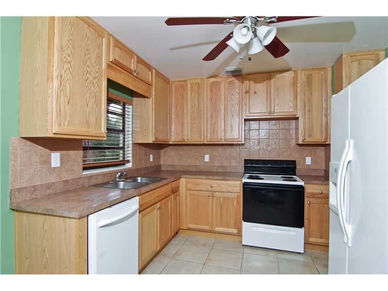 Property Photo:  2350 Westminster Court  FL 32789 