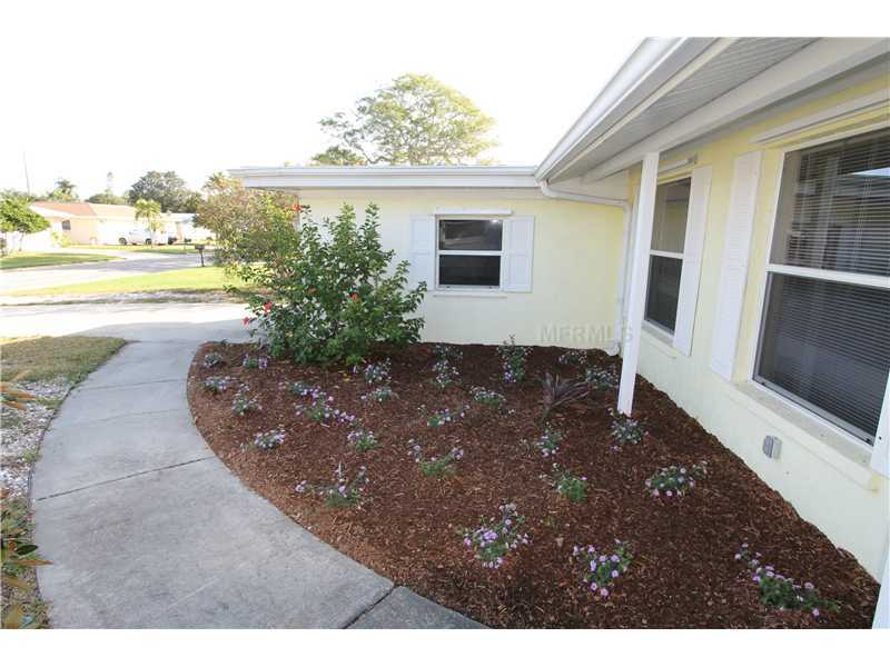 Property Photo:  1728 Bayonne Street  FL 34231 