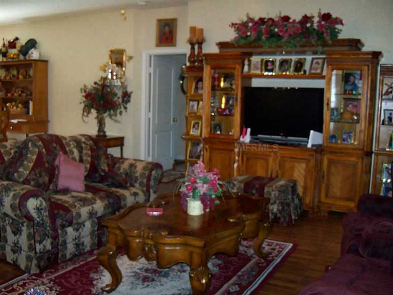 Property Photo:  407 Shirley Drive  FL 32712 