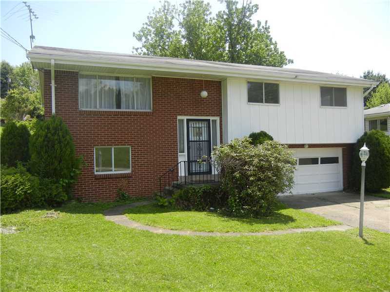 Property Photo: 811 Whitehead Lane PA 15642