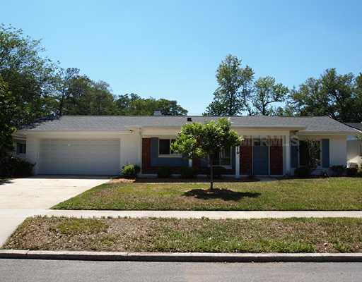 Property Photo:  419 Cornwall Road  FL 32792 