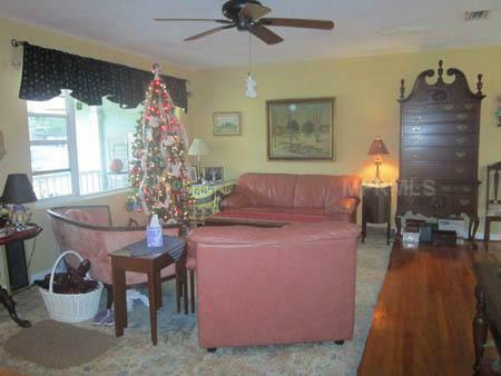 Property Photo:  1735 Chestnut Avenue  FL 32789 