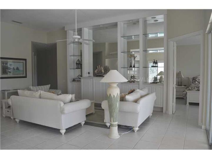 Property Photo:  5561 Carmona Place  FL 34238 