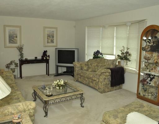 Property Photo: 2421 S Tuttle Avenue FL 34239